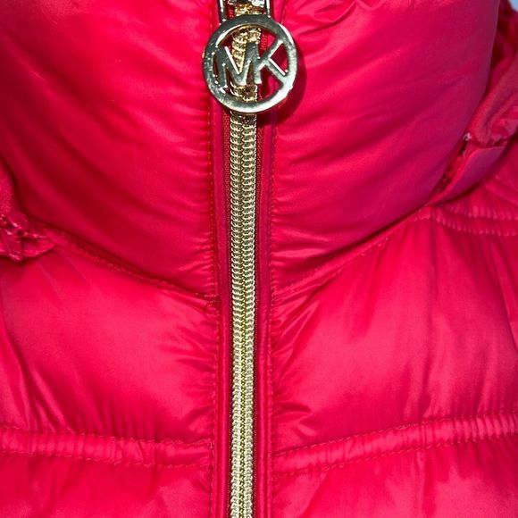 NWOT Michael Kors Red Puffer Packable Down Gold Logo Hooded Jacket Womens Sz XL - Picture 2 of 9
